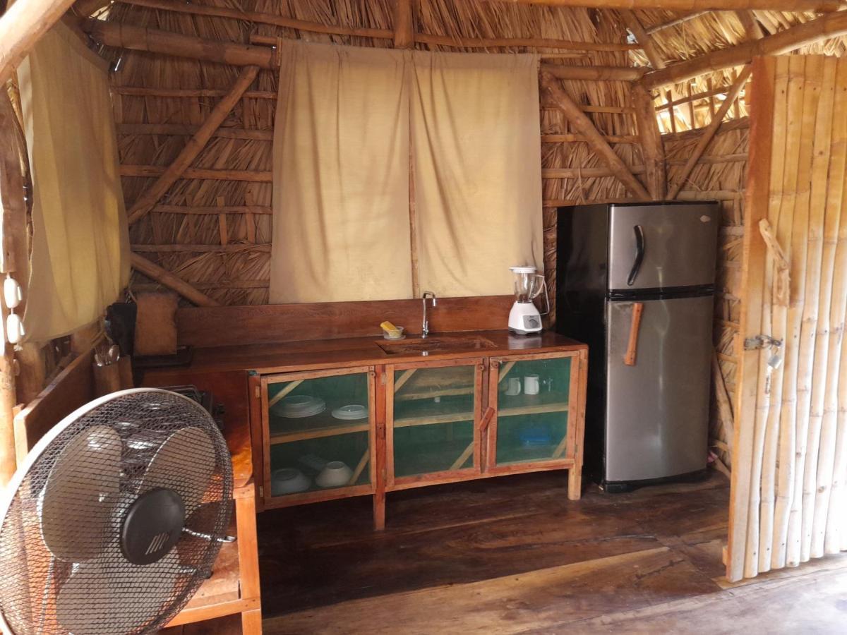 El Bamboo Cabins Balgue Exterior photo